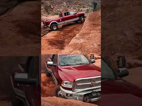 1000HP Cummins Goes Over Rocker Knocker on Pritchett Canyon In Moab WITHOUT A Winch