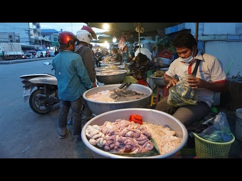 Night Street Food @Lu 5 Market - Walk Around Street Food Near Stop Lu 5 at Night