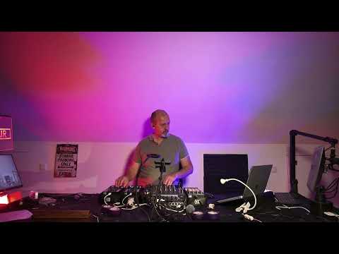 Looking for the Perfect Beat 202527