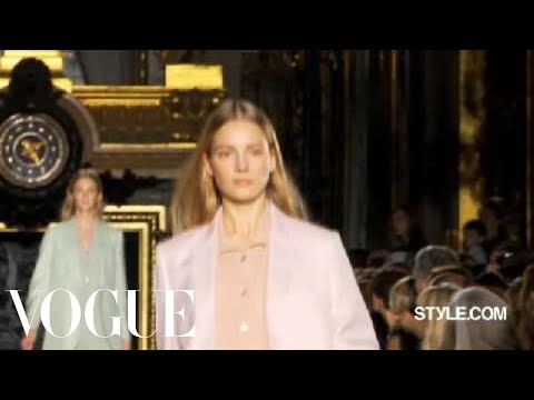 Fashion Show - Stella McCartney: Spring 2011 Ready-to-Wear