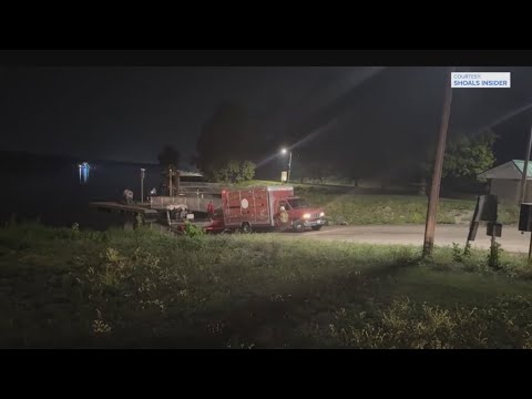 Search for missing boater continues after bass boat collided with tugboat