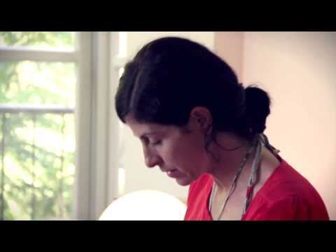 אפרת בן צור - רובין         Efrat Ben Zur - Robin