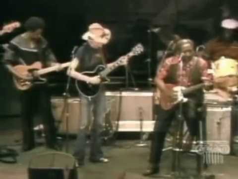 Muddy Waters ,  Johnny Winter, Mojo Buford  And  Blues  Band - Going Down Slow (Live)