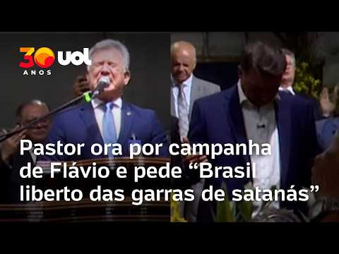 Flávio Bolsonaro recebe oração de pastor que pede o Brasil ‘liberto das garras de satanás’