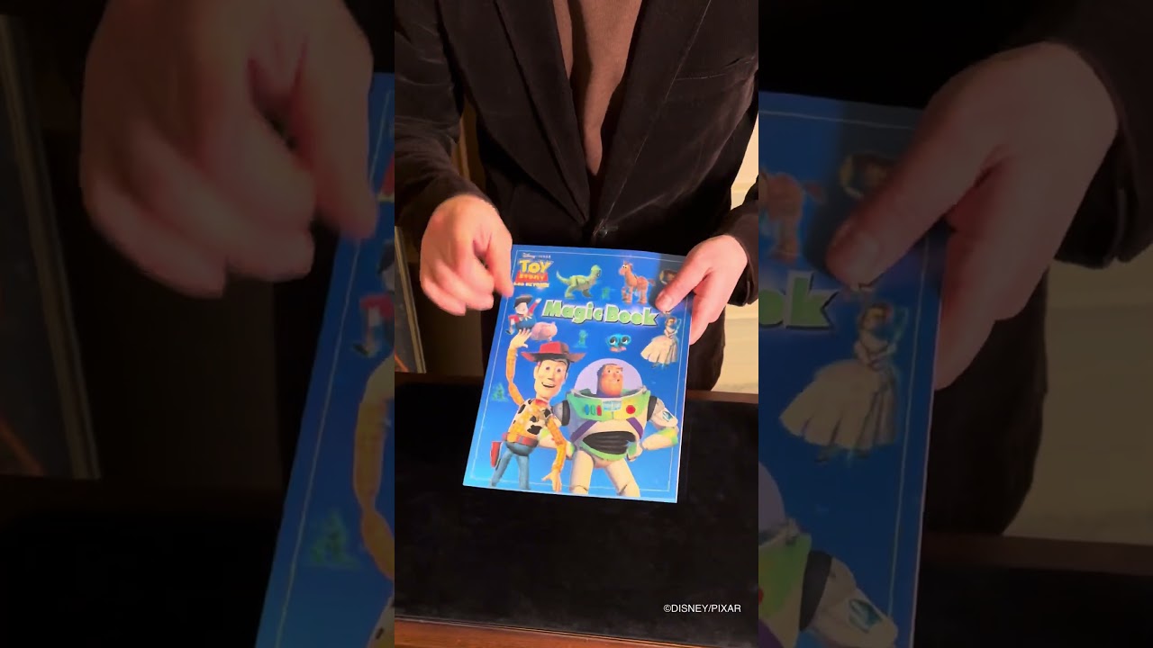 ☆絵が変わる魔法の本！　#toys #magic #disney