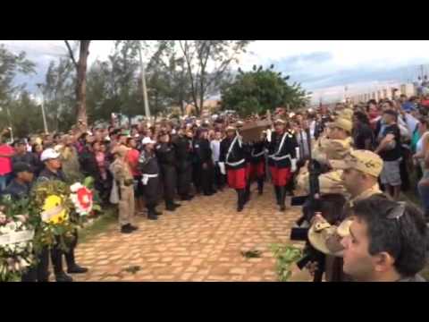 Salva de tiros no sepultamento do policial morto em Mossoró