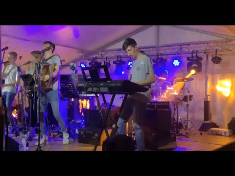 Skupina Vrhovi na veselici (Ropoča)