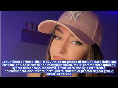 ELISA ESPOSITO - dalle LEZIONI DI CORSIVO al video parodia con iPANTELLAS