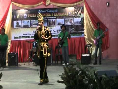 sugandoi kaamatan peringkat Daerah PITAS 2012-matius medal