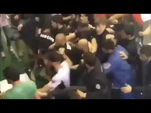 Массовая драка судей с борцами на турнире по джиу-джитсу