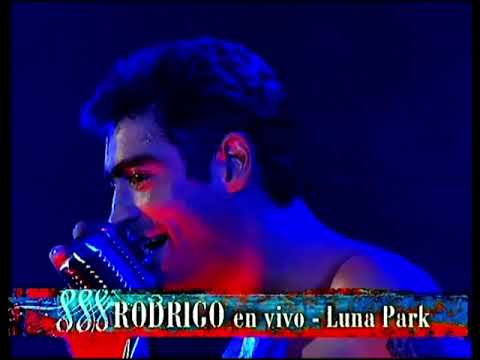 Rodrigo - Ocho Cuarenta / En vivo tercer Luna Park (2000)