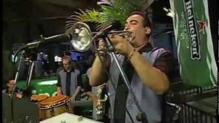 Eddie Ortiz and Son Caribe Live On Heineken Hot Hawaiian Nights - Esos Ojitos
