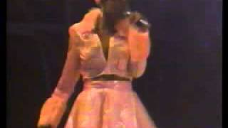 Lady Saw - It's raining (live)