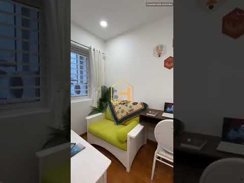 Studio apartment with balcony, private washing machine on Le Van Sy street