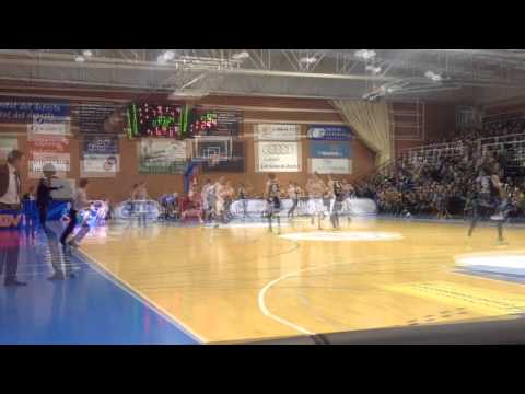 Oviedo baloncesto 74 quesos Cerrato 77