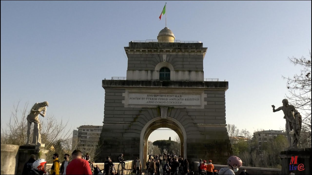 Catch a captivating glimpse of Ponte Milvio!