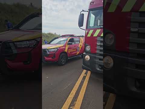 Acidente entre Borrazópolis e Cruzmaltina interdita rodovia PR-272 sentido Lidianópolis