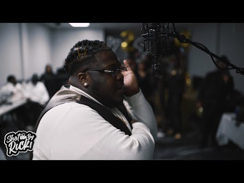 Benjii4x - About Me (Live Performance) @ShotByRicki