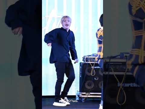 230506 |  Idol Exchange Uniform at MBK | Chemistry - THE7 | YOYO Focus