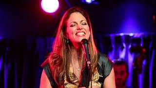 Hilary Kole sings WHAT'LL I DO