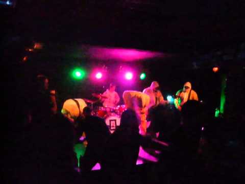 Gutalax live in Wolfsburg - 2013-04-19 (1/2)