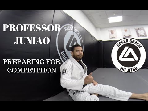 Professor Juniao talks briefly on how prepares for competition.