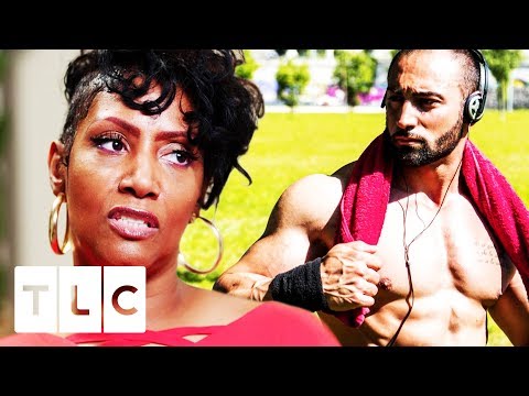 Red Flags Pop Up As Woman Gets Ready To Meet English Boyfriend | 90 Day Fiancé: Before The 90 Days