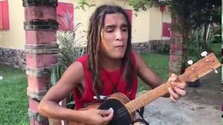 Reggae One Man Band sings Bob Marley&#39;s hits