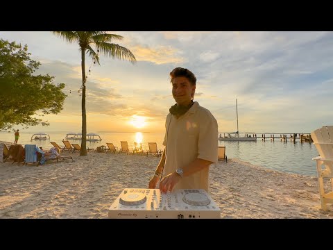 Rüfüs Du Sol Sunset Mix on the Beach