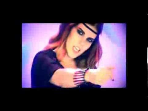 Elif Turan - Müsait Bi Yerde