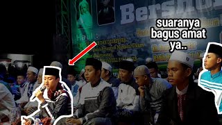 Download lagu syubbanul muslimin - Cinta di atas sajah || vocal gus azmi dan gus aif mp3