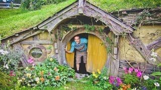 HOBBITS & MAORIS