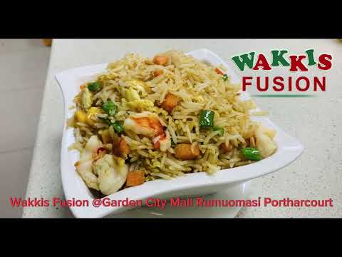 Descubra a arte da cozinha de fusão no Wakkis Fusion Restaurant! 🎨🍴