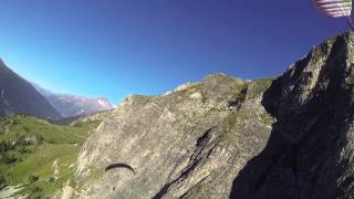 preview picture of video 'Baptême de l'air parapente - Paraglinding @ Val Cenis - FR'