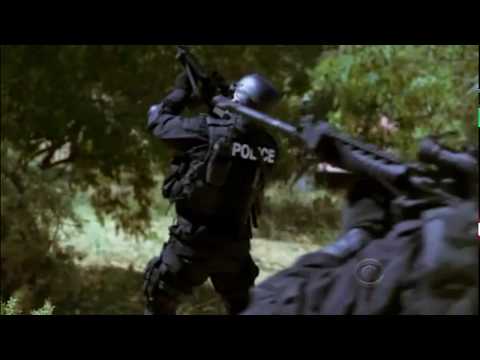 Criminal Minds shootout Waco style (4x03 Minimal Loss)