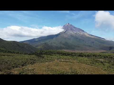 Pouakai Circuit Reflective Tarn