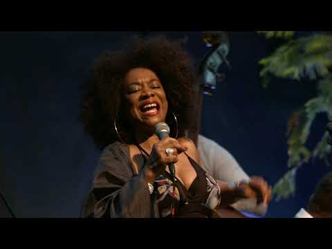 EVE CORNELIOUS (USA) 21 06 19