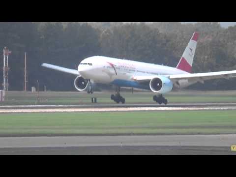 Austrian Airlines B777-200 landing at Washington Dulles