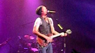 Michael Franti &amp; Spearhead - Hello Bonjour