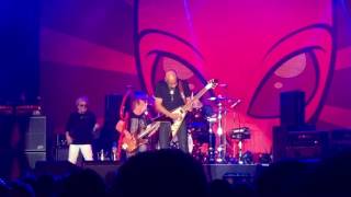 Sammy Hagar and The Circle- guitar solo and ending of,&quot; Rock Candy &quot;. By Montrose