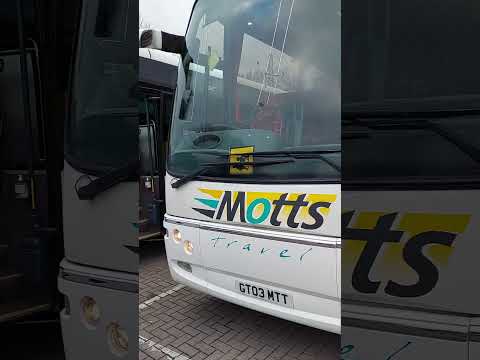 Starting up a 2003 Volvo B12B Plaxton Panther (1)