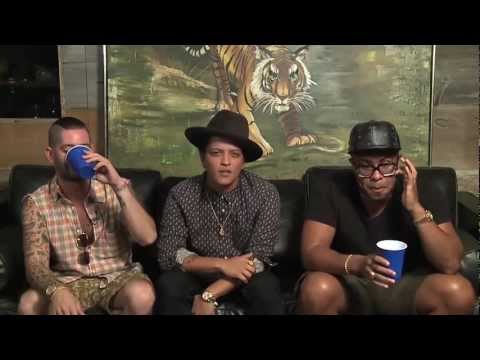 Bruno Mars – ‘Locked Out Of Heaven’ Single Premiere, Chat & Google Hangout