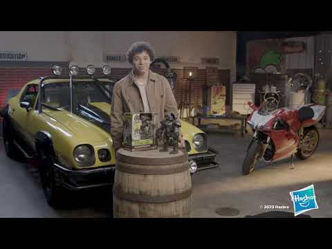 Anthony Ramos Unboxing Transformers: Rise of the Beasts Command & Convert Animatronic Optimus Primal