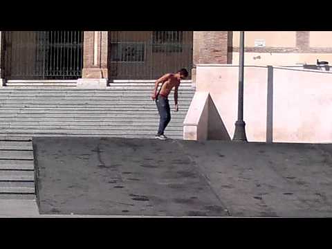 Kick flip in Malaga