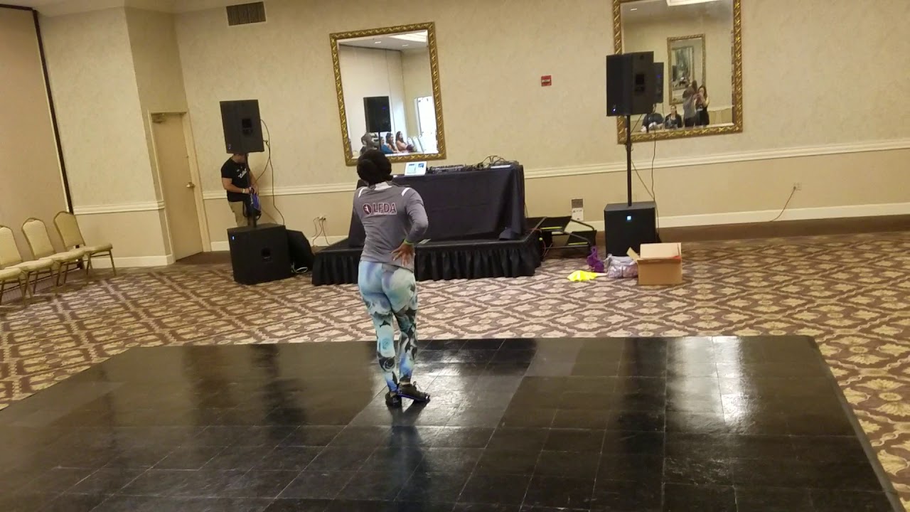 Denita Inez teaches Latin Jazz at 2017 St. Louis Salsa Bachata Festival