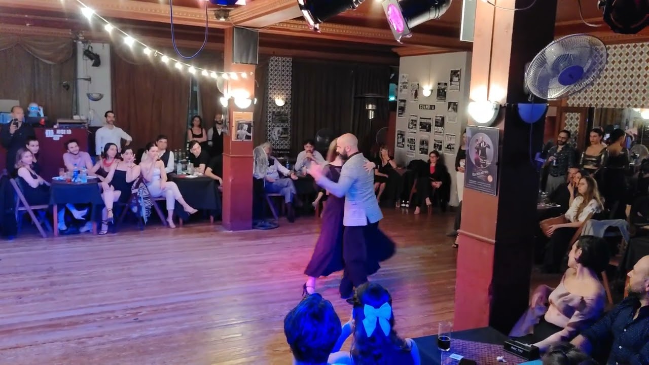 "La Vieja Serenata" - Vals - Lorena González y Gastón Camejo