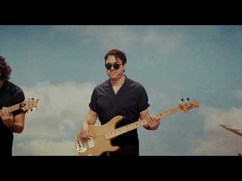 FEARLESS FLYERS: “AUTOBAHN”