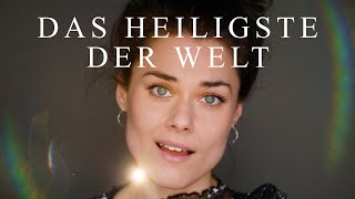 Kadr z teledysku Das Heiligste der Welt tekst piosenki Berge