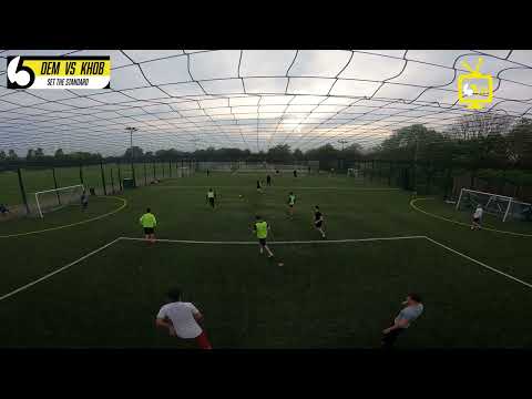 Dem Man vs Khobis FC - Southwick Leisure Centre, Thursday - Season 6 - Week 2 - 28.04.2022