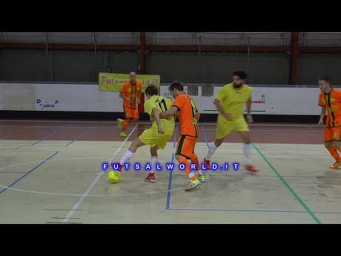 19/10/18 Meneghina Calcio - Orobica Futsal Urgnano , highlights ,Serie C2 - futsal